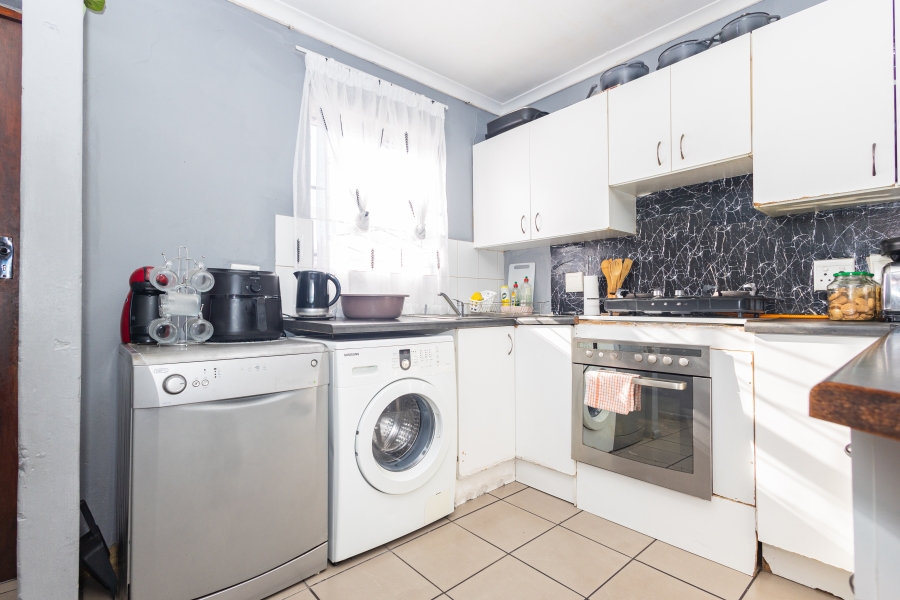 2 Bedroom Property for Sale in Belmont Park Western Cape